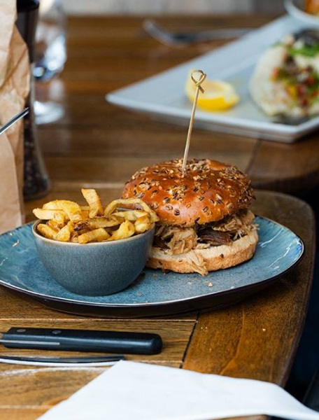 Le restaurant - Les Voiles De Théoule - Restaurant plage Théoule sur Mer - Restaurant Poisson Cannes